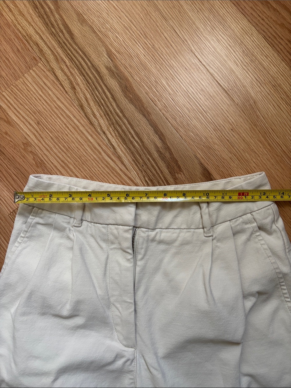 Wilfred Off-White Pleated Wide-Leg Trousers - Picture 6 of 10